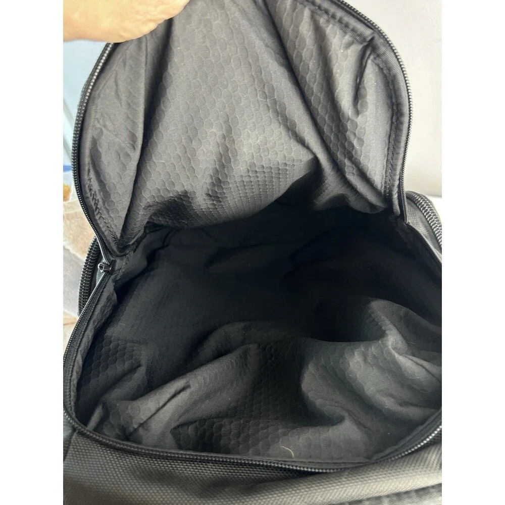 Tumi alpha bravo